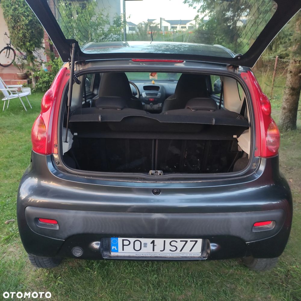 Peugeot 107 1.0 Urban Move - 9