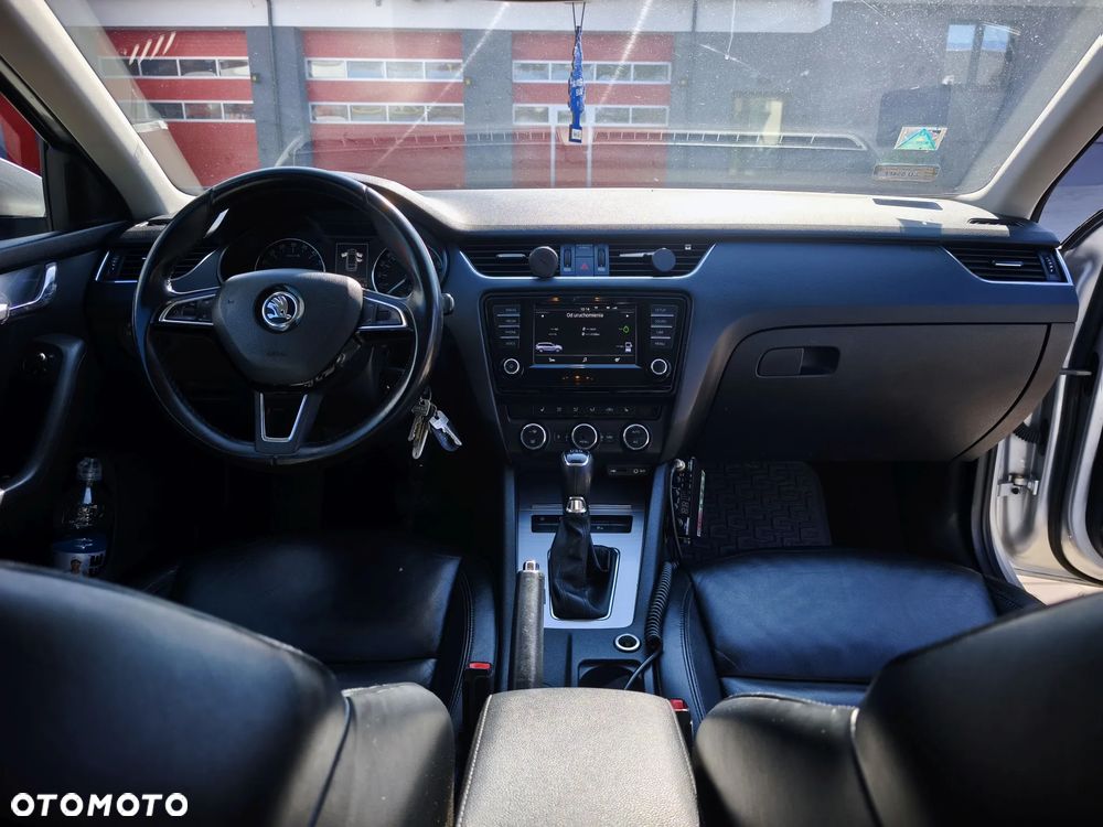 Skoda Octavia 2.0 TDI Ambition DSG EU6 - 22