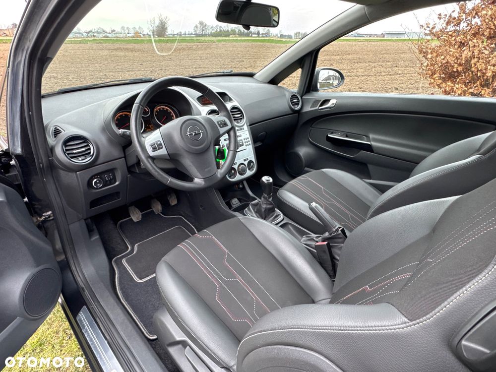 Opel Corsa 1.4 16V Edition 150 - 5
