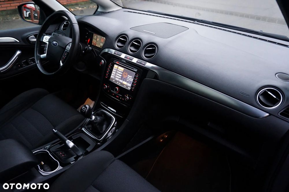 Ford S-Max 2.0 TDCi Titanium - 25