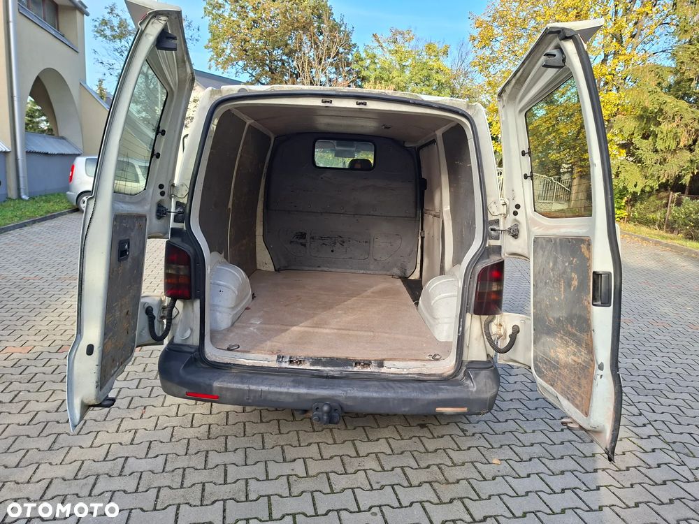 Volkswagen Transporter - 28