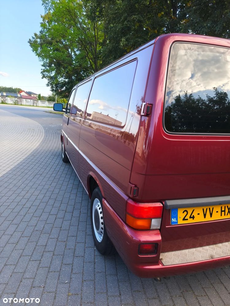 Volkswagen Transporter - 24
