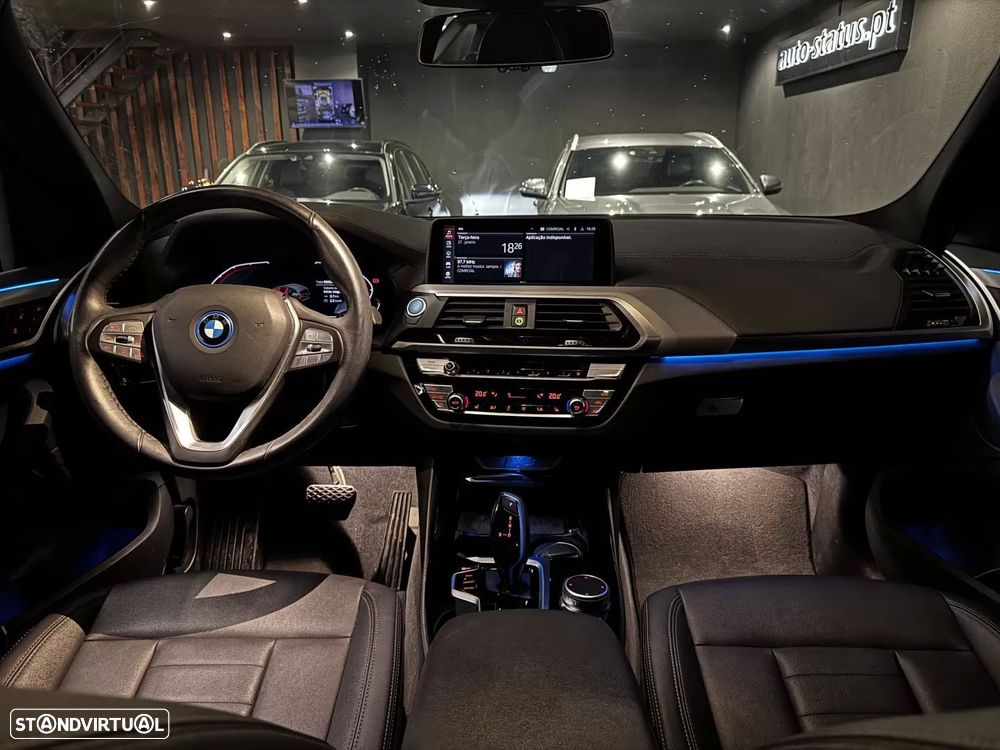 BMW iX3 Inspiring - 16