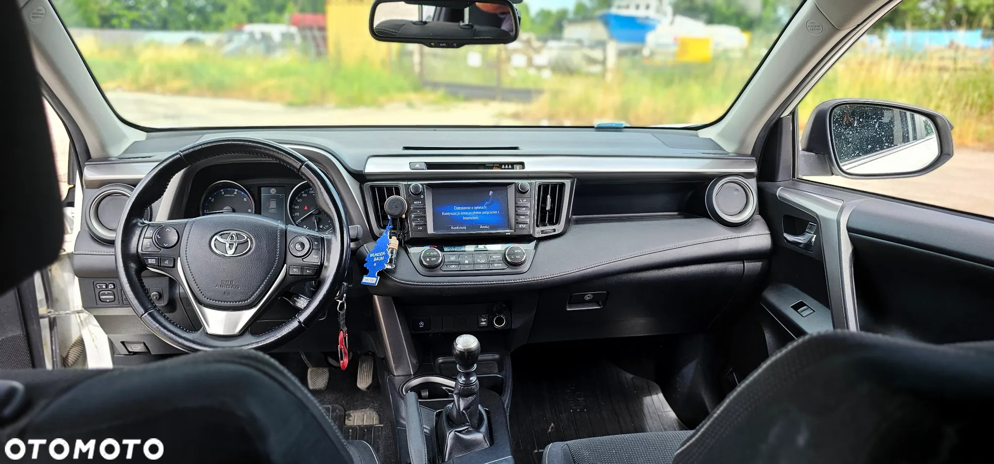 Toyota RAV4 - 12