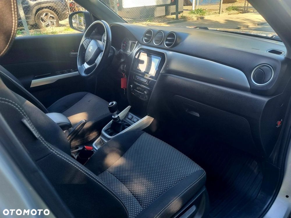 Suzuki Vitara 1.6 DDiS (4x2) Comfort - 21