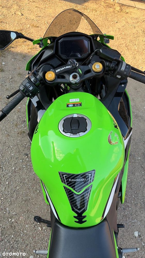 Kawasaki ZXR - 6