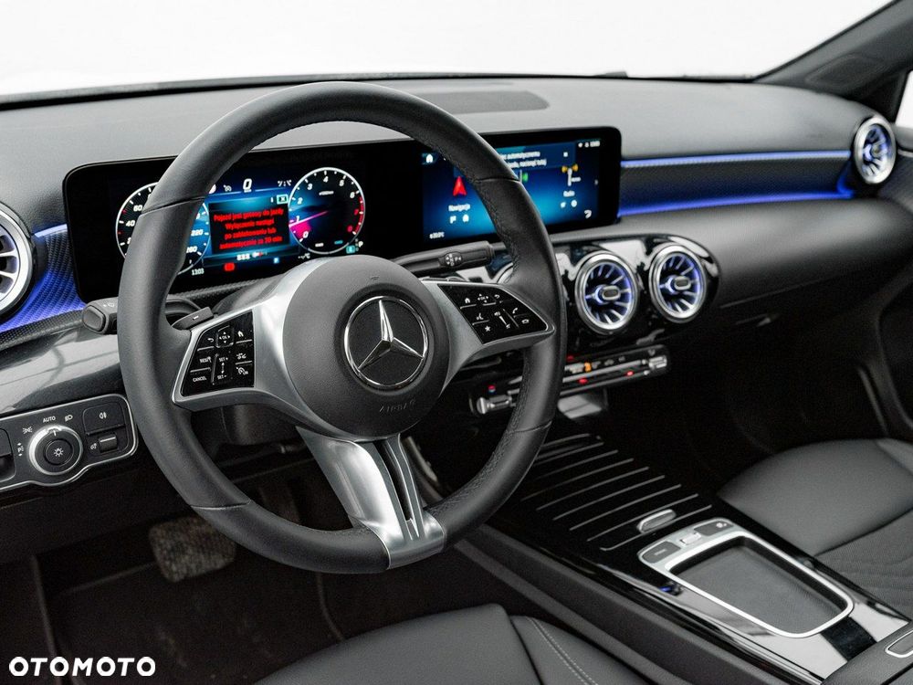 Mercedes-Benz Klasa A 200 Progressive 7G-DCT - 7