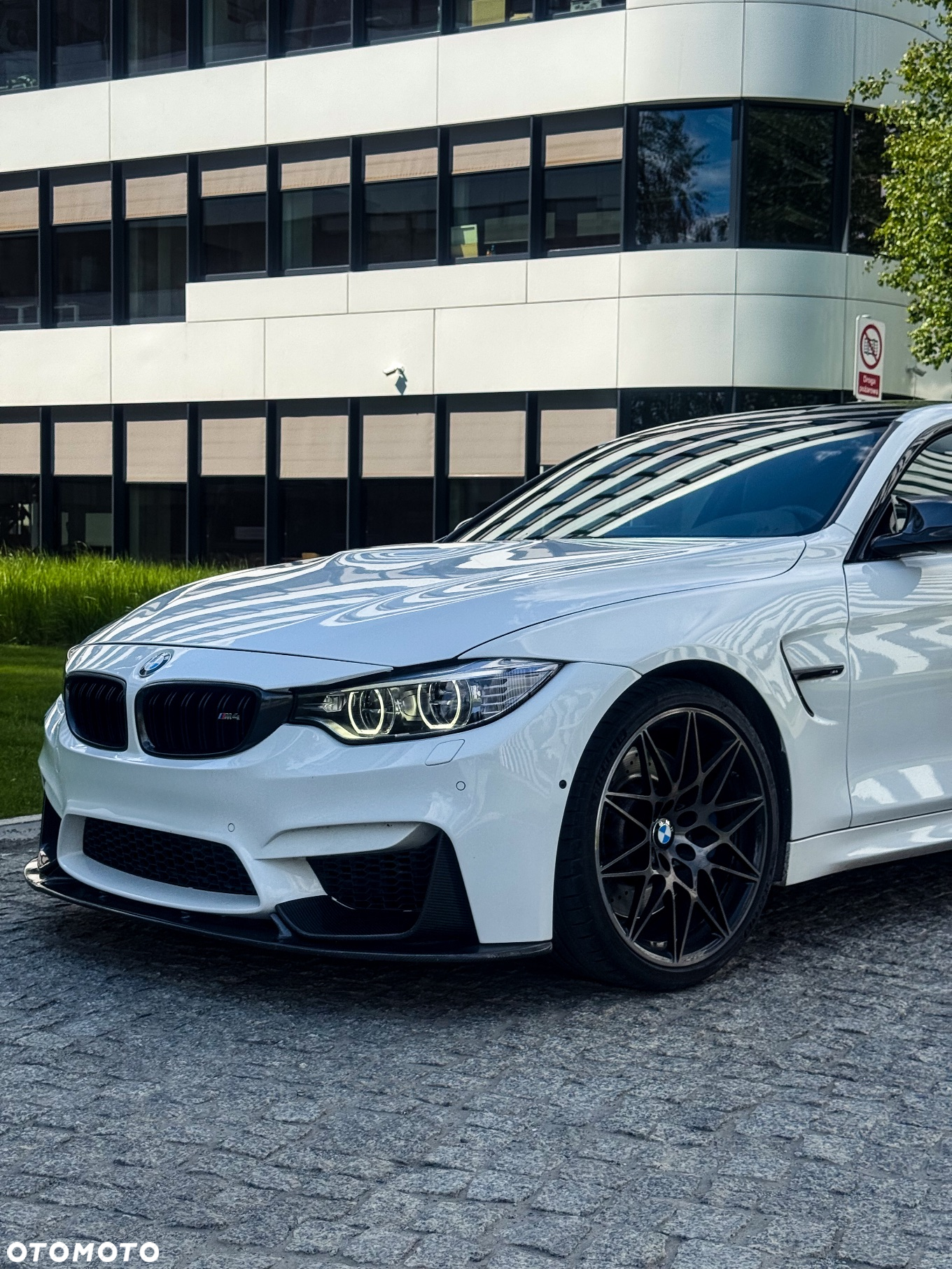 BMW M4 Coupe DKG - 2