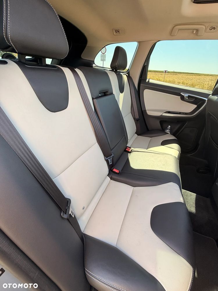 Volvo XC 60 - 11