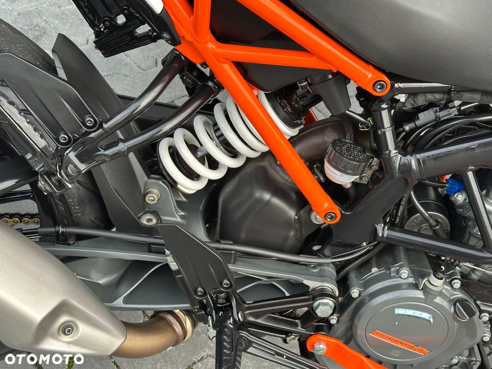 KTM Duke - 13