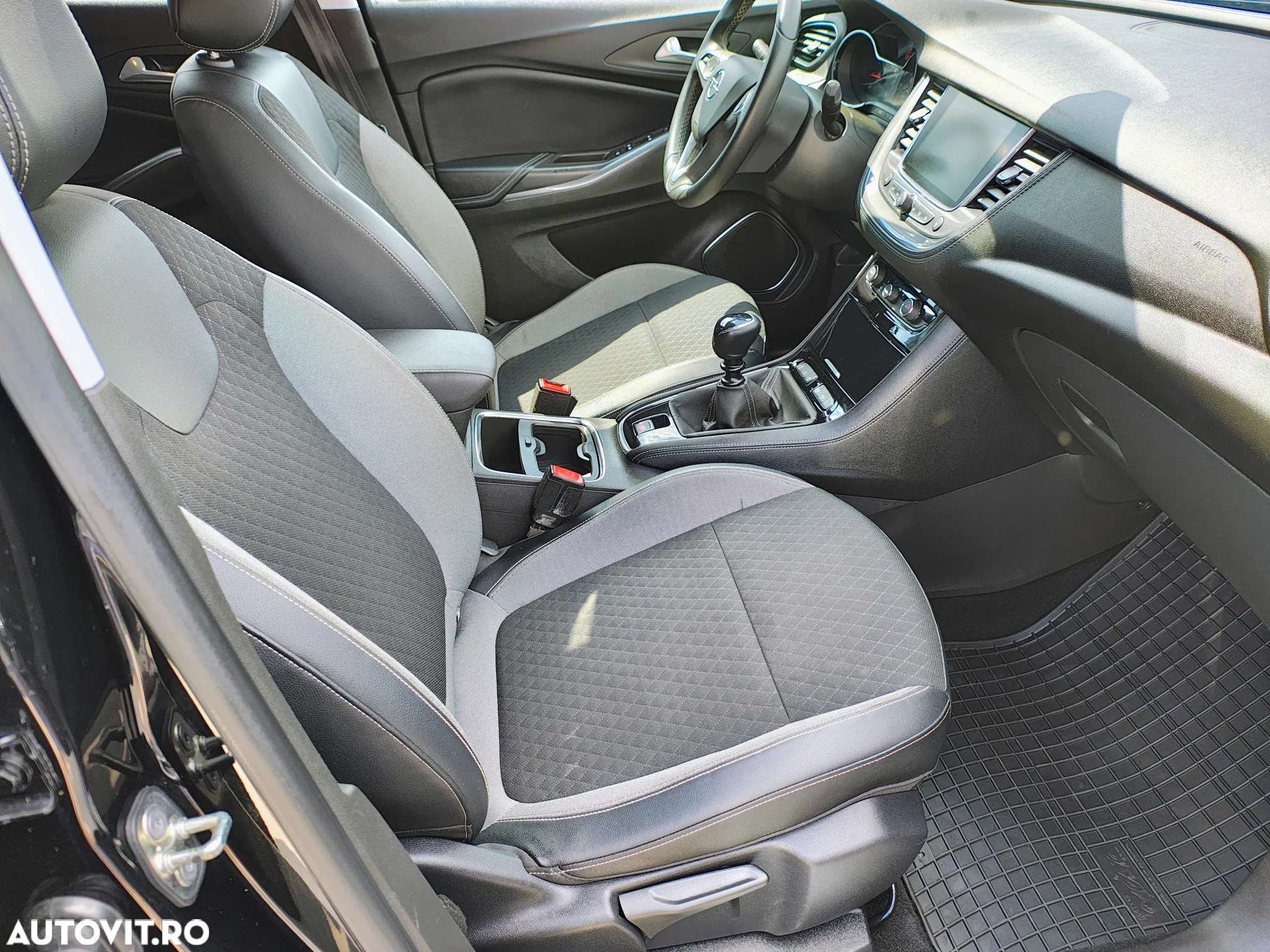 Opel Grandland X 1.2 Start/Stop Business Edition - 14