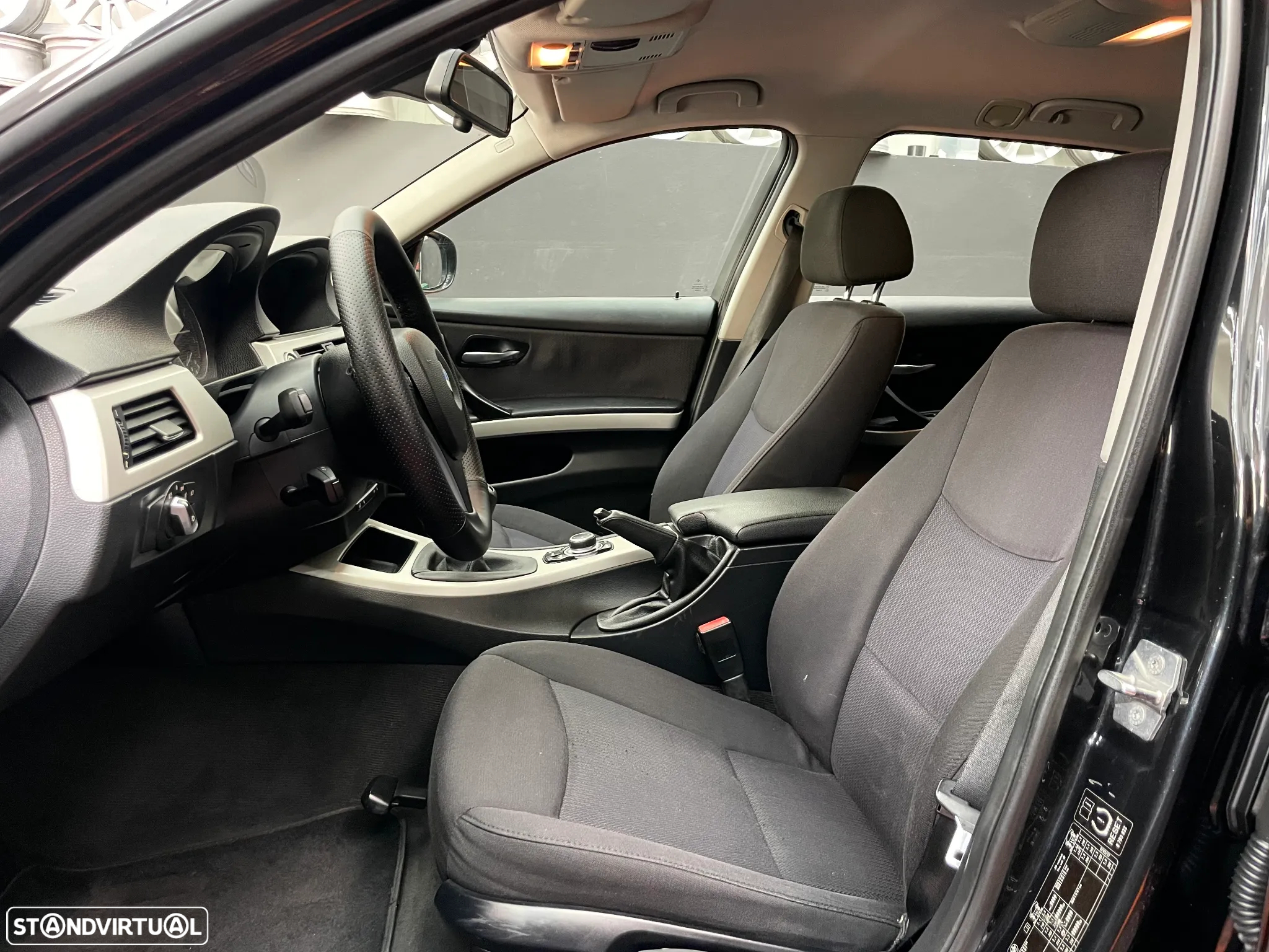 BMW 320 d Touring Navigation - 10