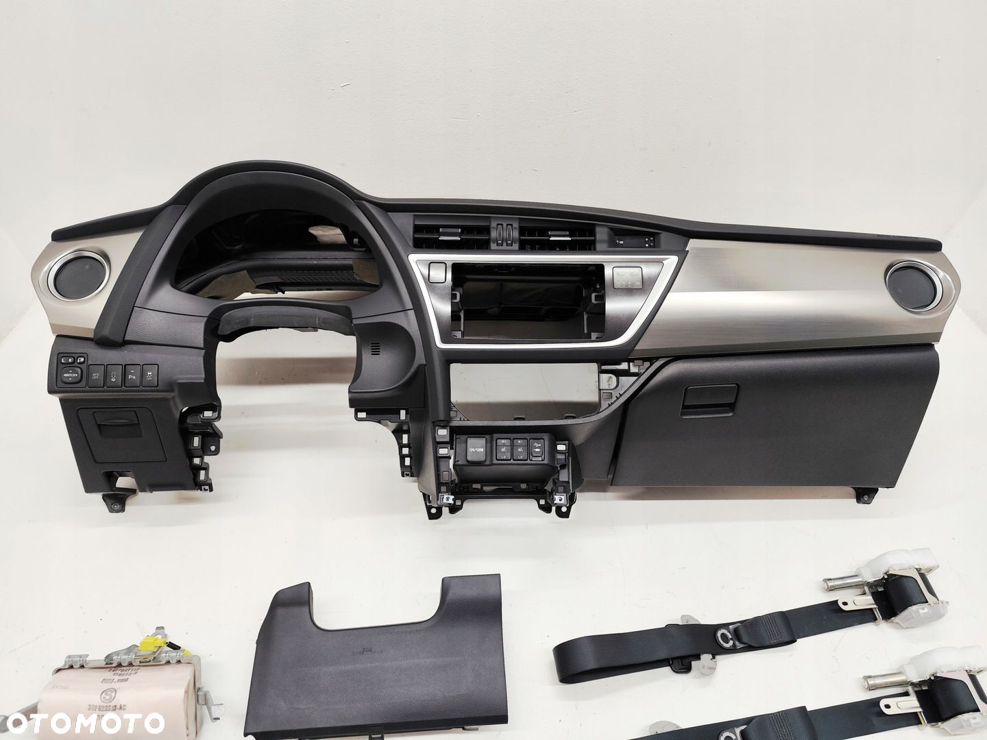 TOYOTA AURIS II DESKA KONSOLA AIRBAG PODUSZKI PASY ORGINAŁ - 4