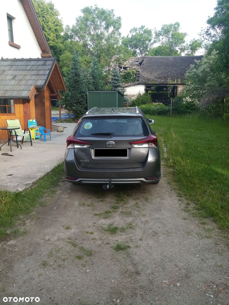Toyota Auris 1.6 Premium - 3