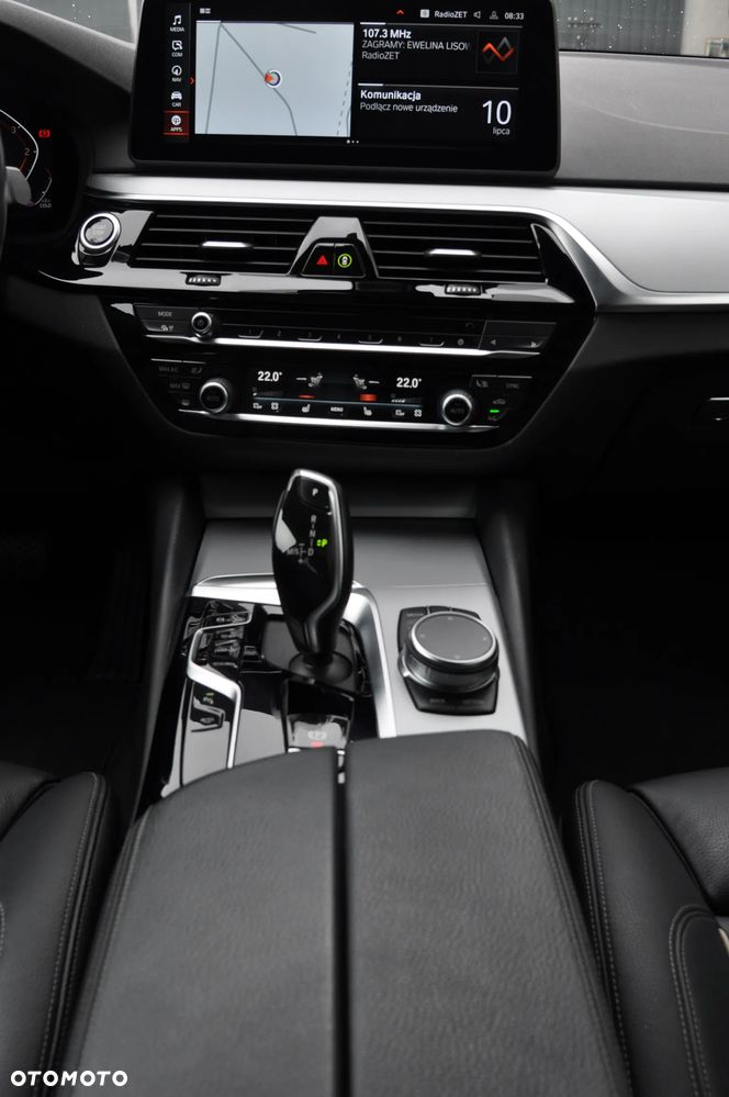 BMW Seria 5 520d xDrive Luxury Line sport - 27