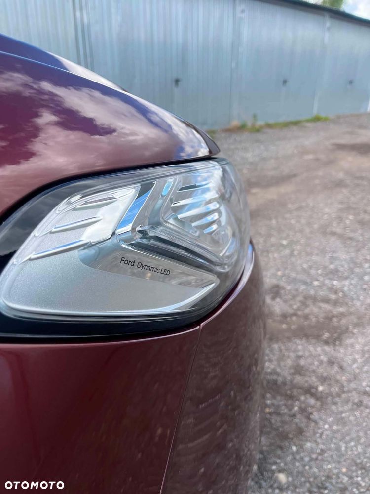 Ford Fusion - 4