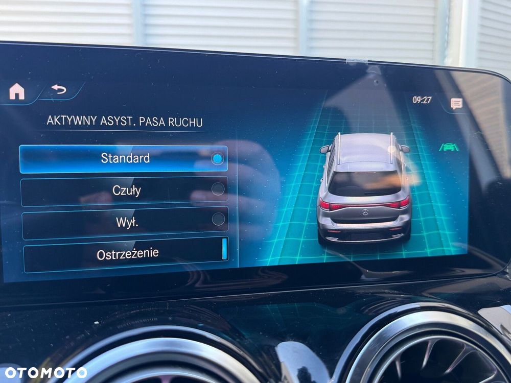 Mercedes-Benz EQB 300 66.5kWh 4-Matic AMG Line 7os - 40