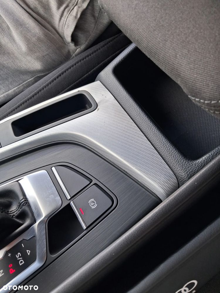 Audi A4 Avant 40 TDI S tronic - 15