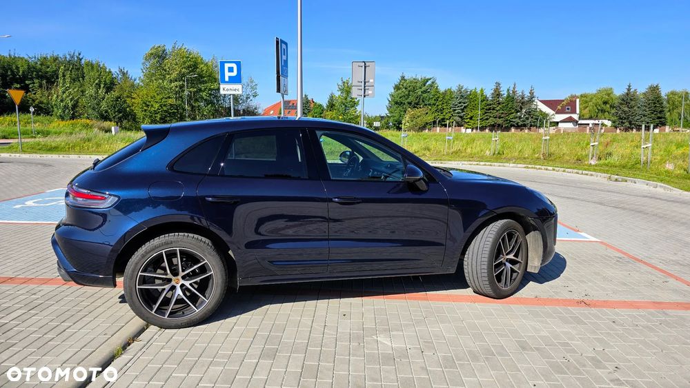 Porsche Macan Standard - 1