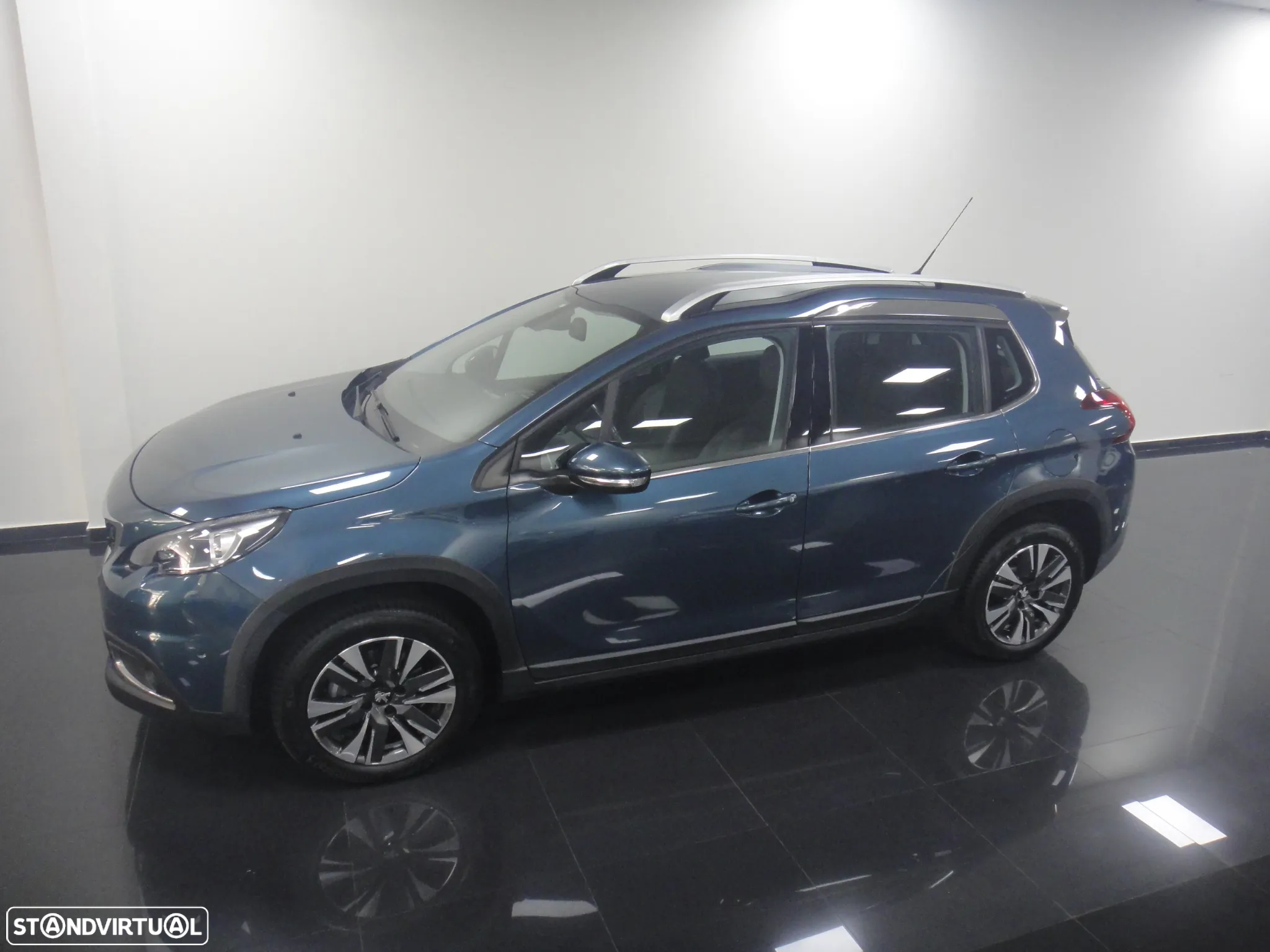 Peugeot 2008 1.2 PureTech Allure EAT6 - 8