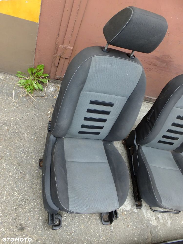 fotel kierowcy fotele komplet ford focus mk2 kombi lift 2009r - 2