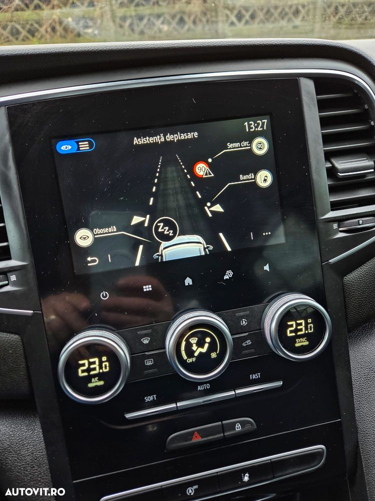 Renault Megane BLUE dCi 115 BUSINESS EDITION - 19