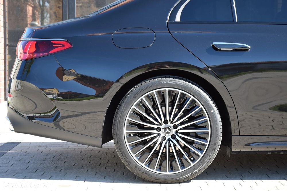 Mercedes-Benz Klasa E 220 d mHEV 4-Matic AMG 9G-Tronic - 13