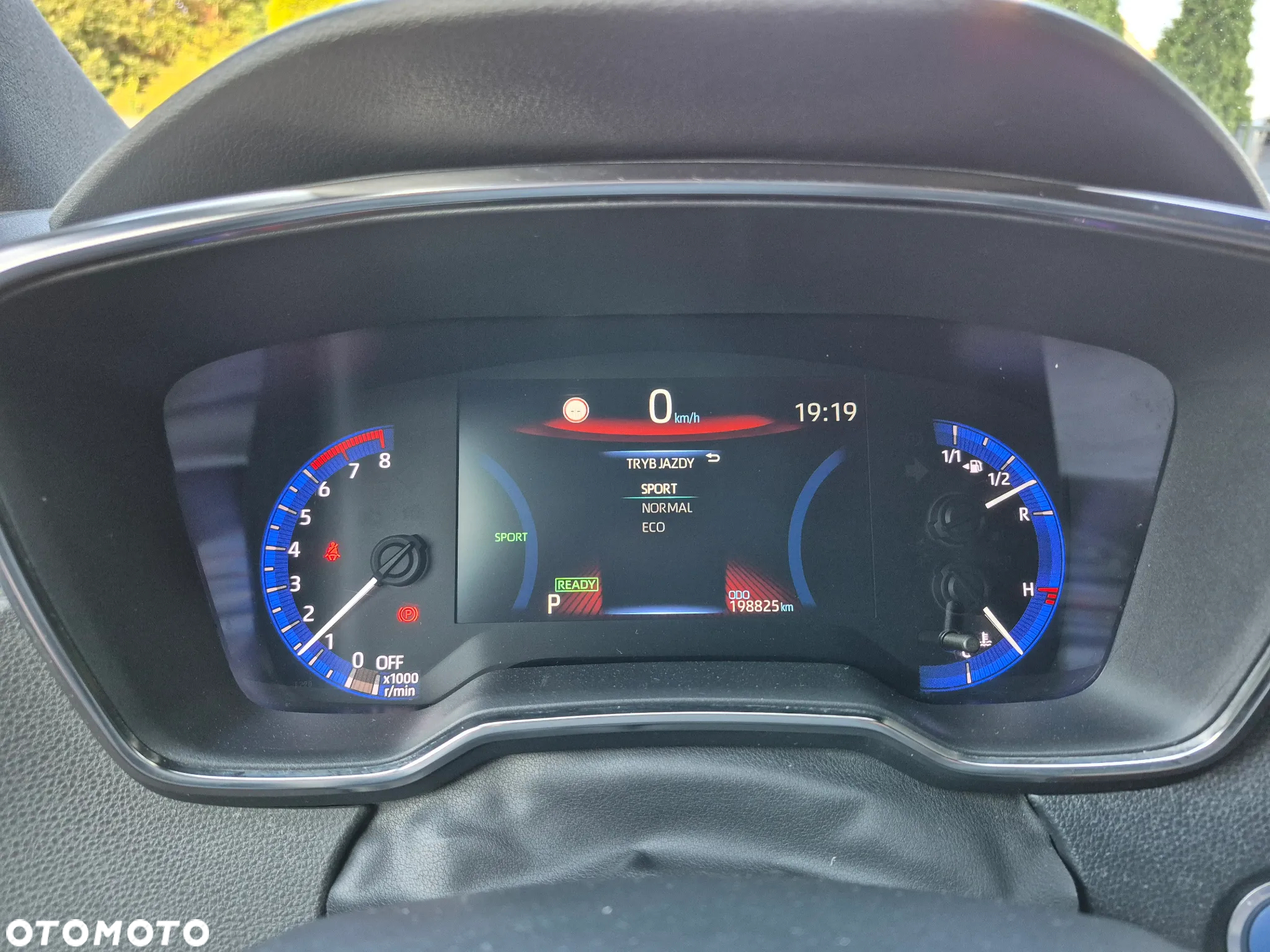 Toyota Corolla 2.0 Hybrid Comfort - 13