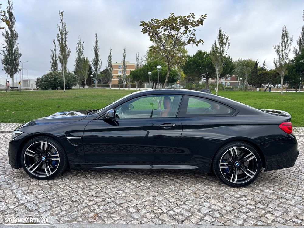 BMW M4 Auto - 3