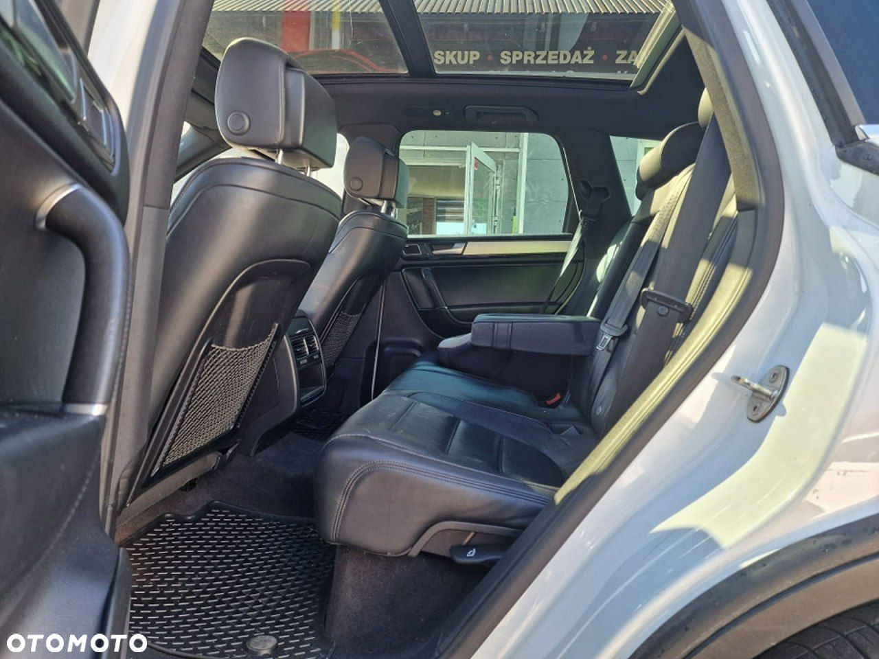 Volkswagen Touareg - 36