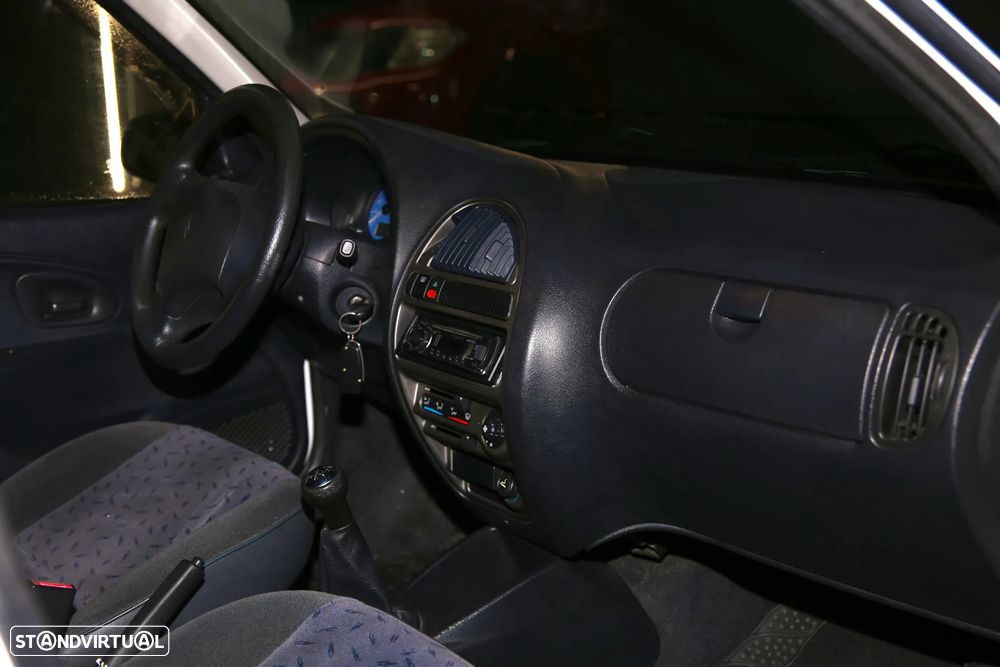 Citroën Saxo 1.1i Exclusive - 10