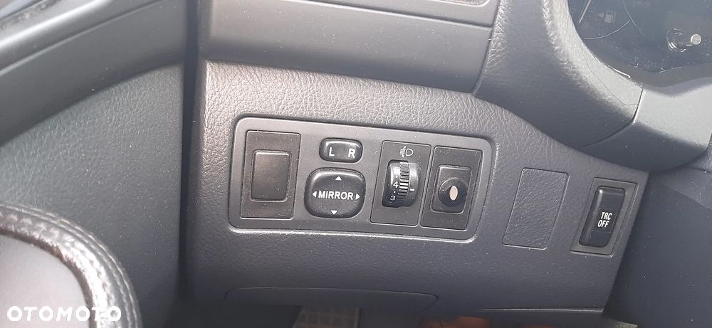 Toyota Avensis 1.8 VVT-i Luna - 10