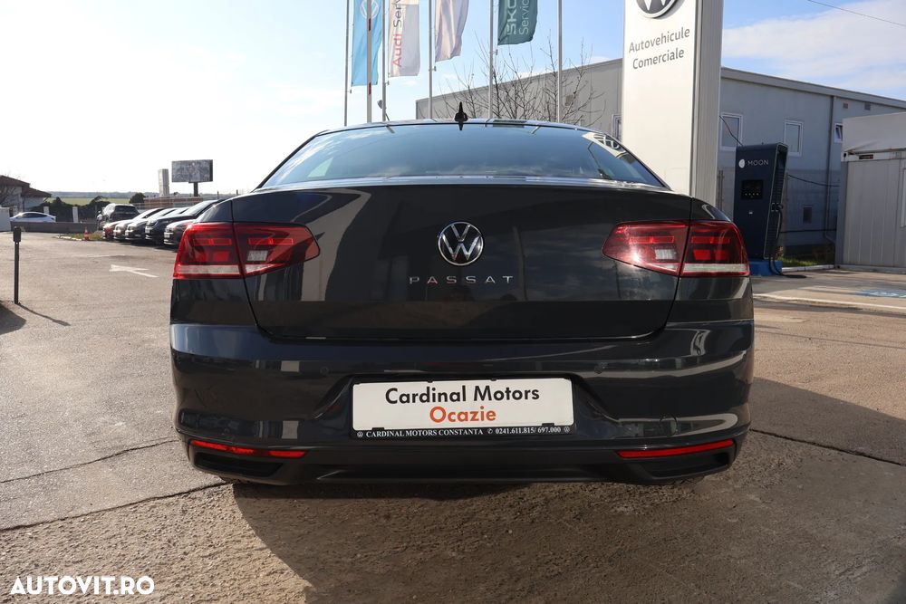 Volkswagen Passat 2.0 TDI DSG Comfortline - 5
