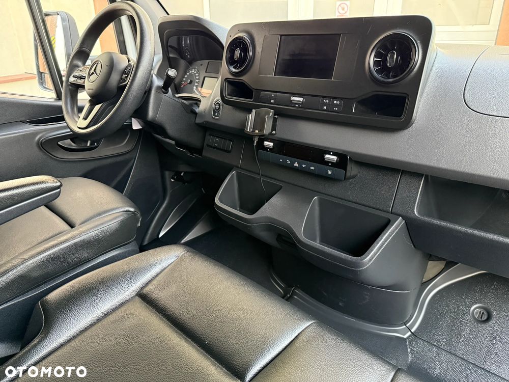 Mercedes-Benz Sprinter 3.0 V6 Winda - 29