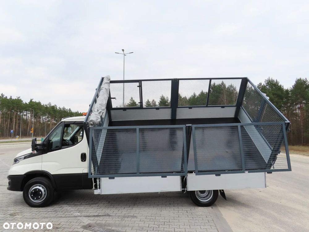 Iveco DAILY 70C16 Wywrotka Siatkowa Kiper Wywrot x 3 Strony 4.20 CM Długi 8 E.Palet Renomowanej Firmy ROMCAR Rozstaw Osi 4100 mm HAK 3500 Kg 40 Tys Km Przeb. Stan Auta JAK NOWY - 20