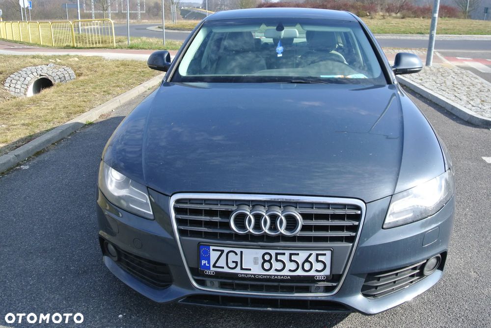 Audi A4 Limousine - 2