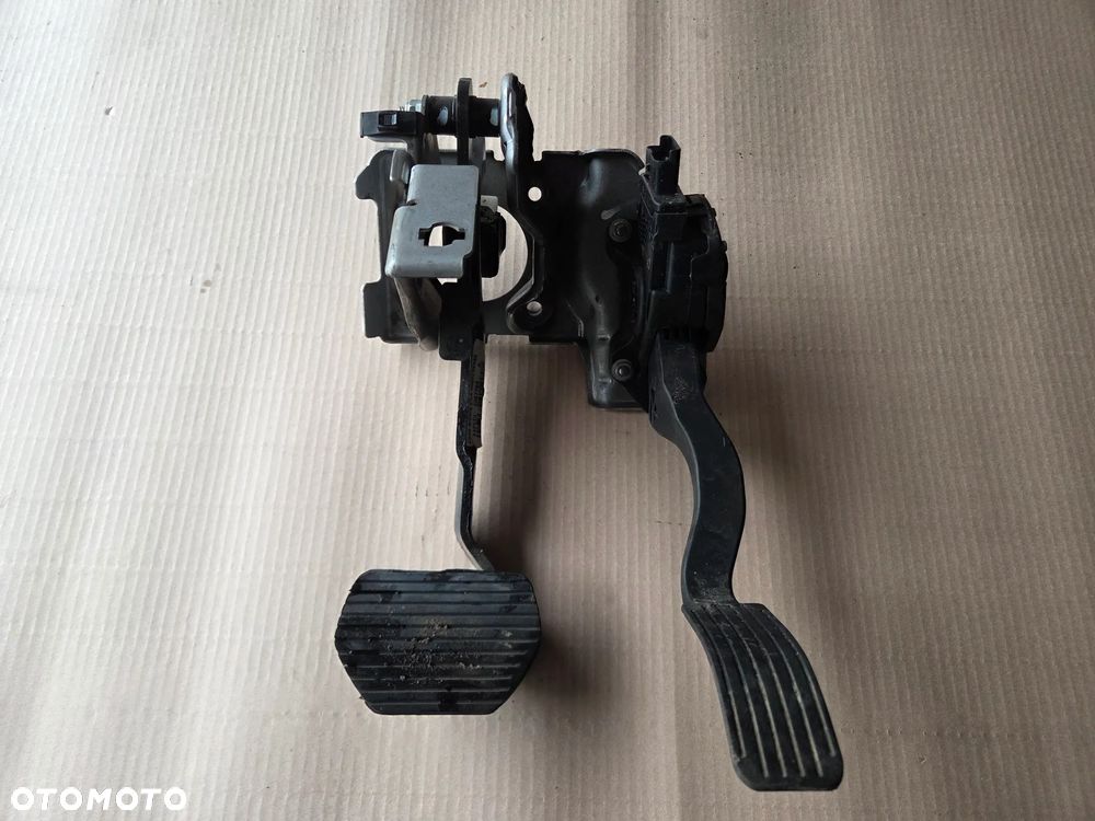 Potencjometr gazu pedał hamulca pedały automat Citroen C3 Aircross - 1
