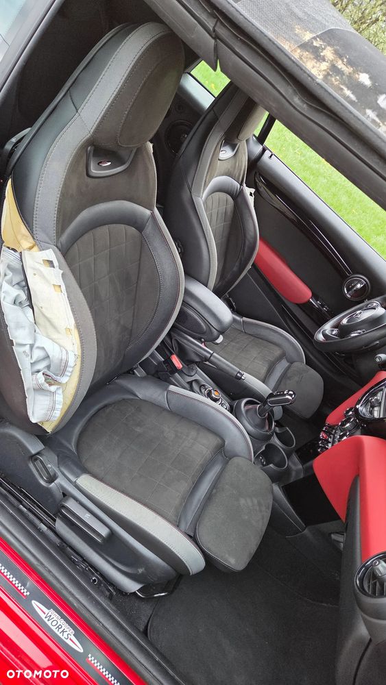 MINI Cooper S Sidewalk Trim - 13