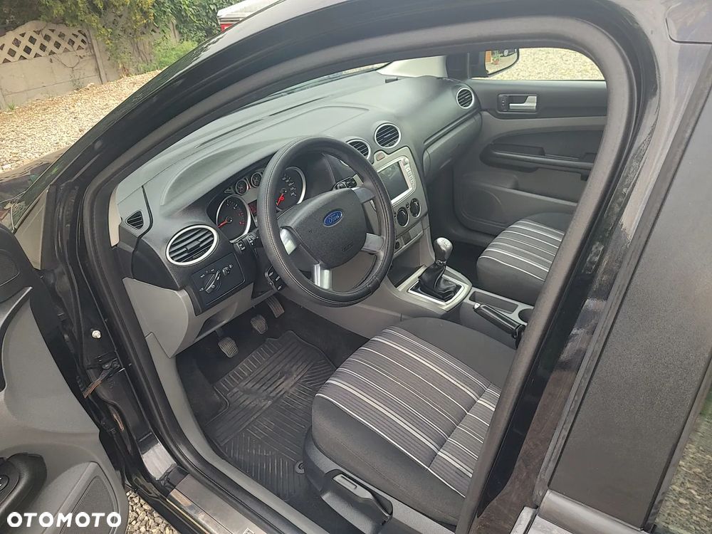 Ford Focus - 11