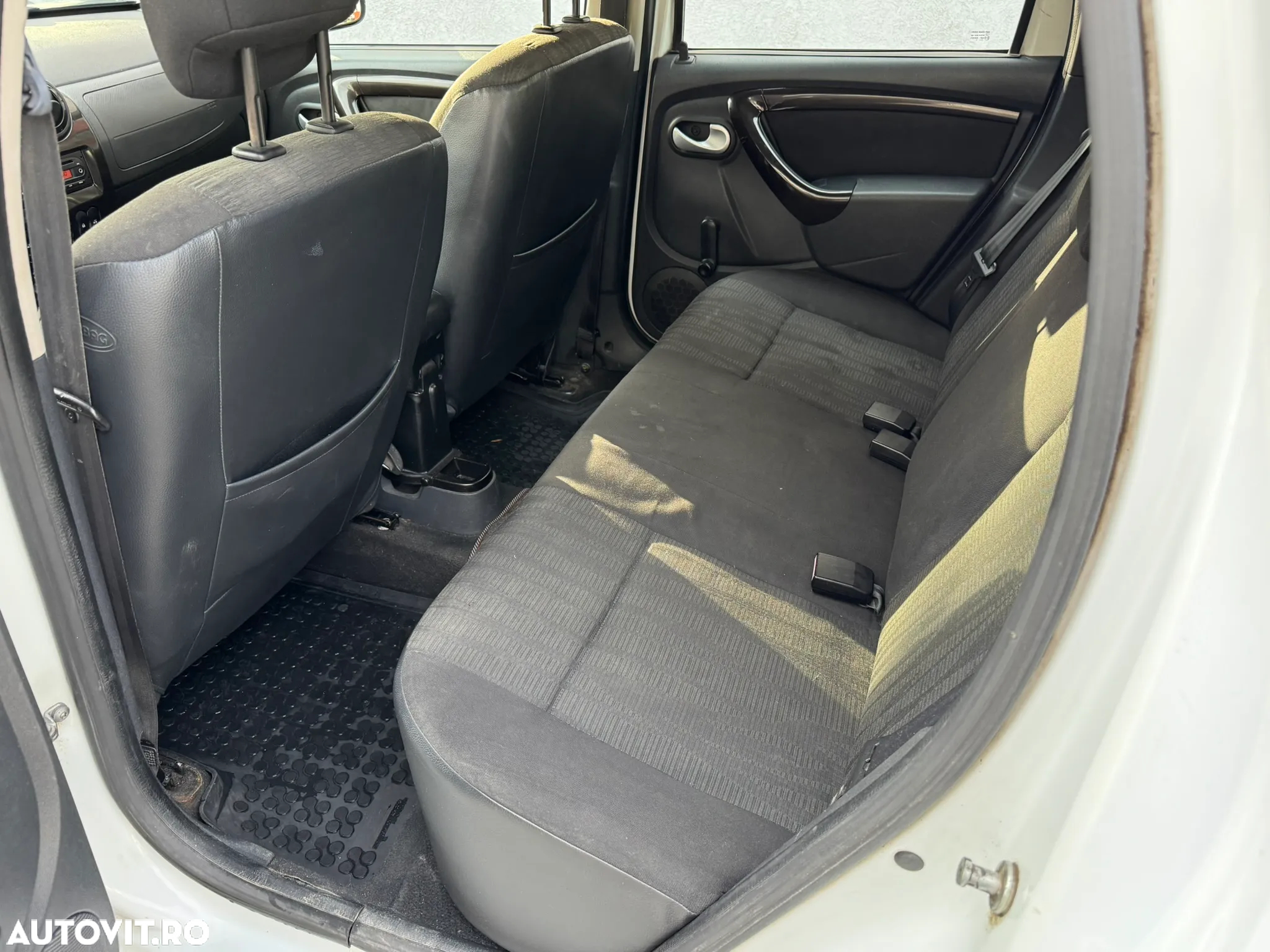 Dacia Duster 1.5 dCi 4x2 Ambiance - 12