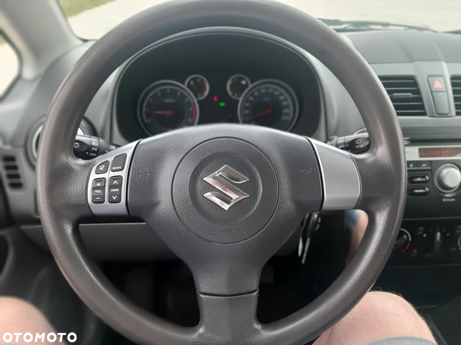 Suzuki SX4 1.6 Comfort Plus 4WD - 24