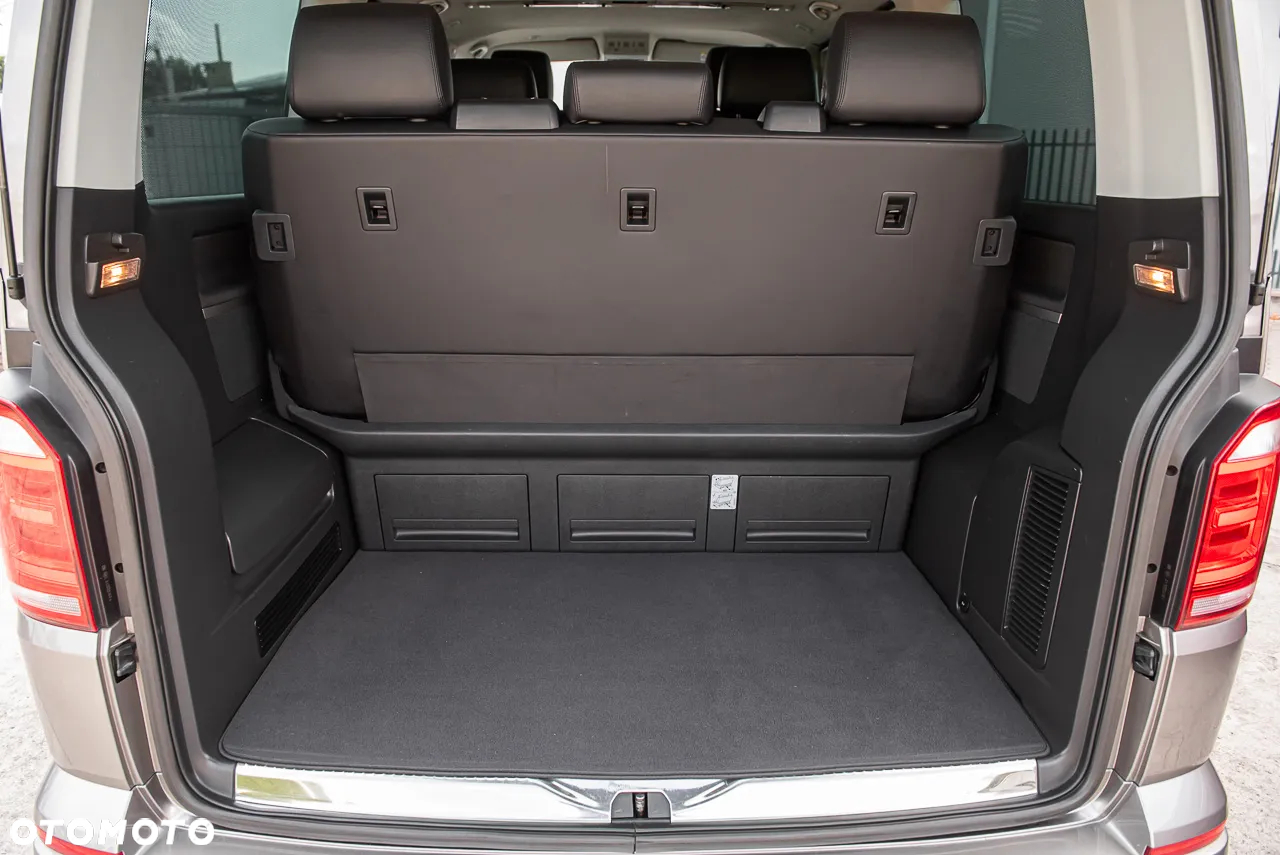 Volkswagen Multivan - 25
