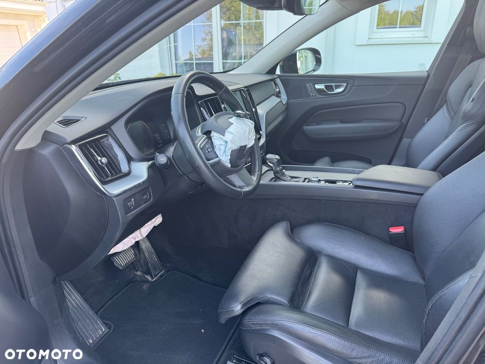 Volvo XC 60 T6 AWD Geartronic Momentum - 10