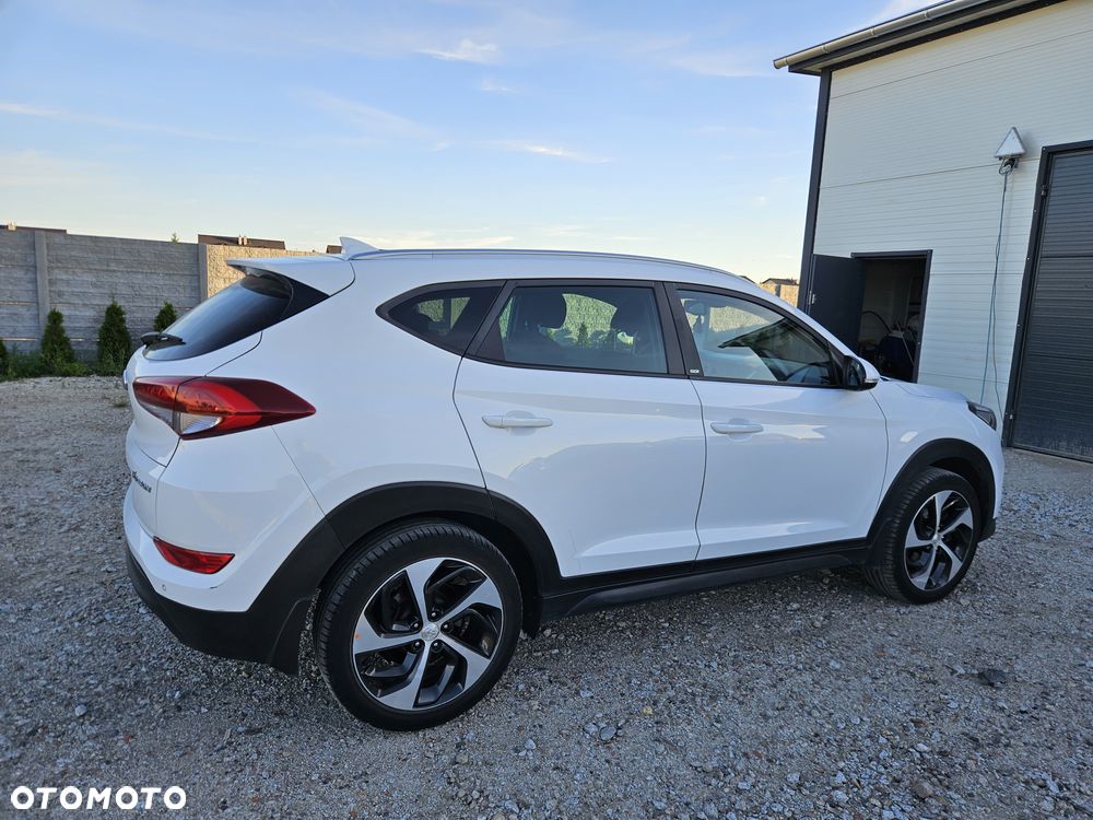 Hyundai Tucson 1.6 GDI BlueDrive GO 2WD - 9