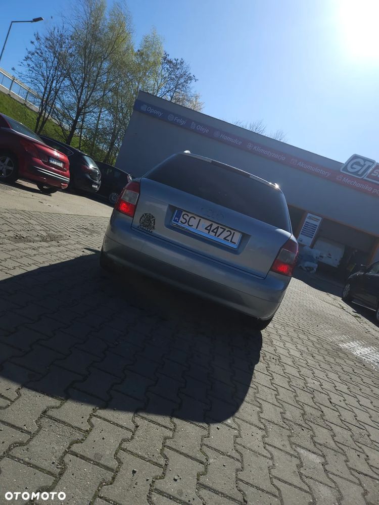 Audi A4 Avant 2.5 TDI - 4
