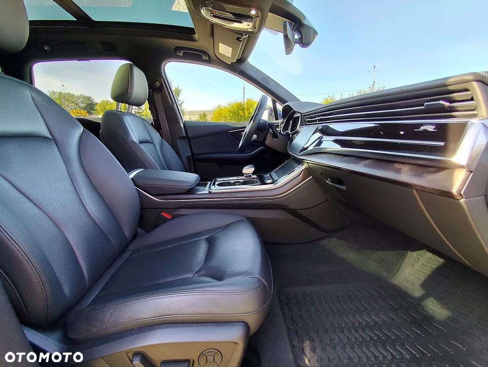Audi Q7 55 TFSI quattro tiptronic S line - 10