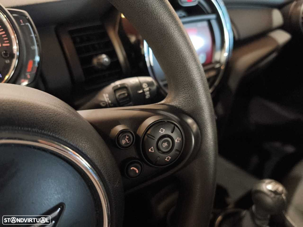 MINI 3 Portas One - 16