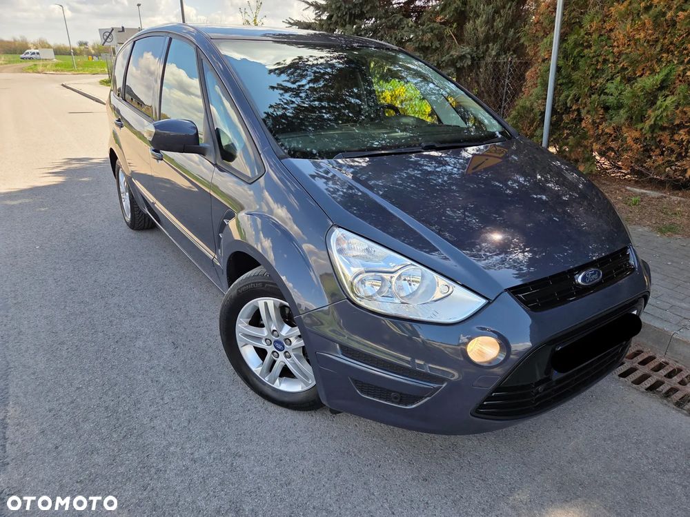 Ford S-Max - 11
