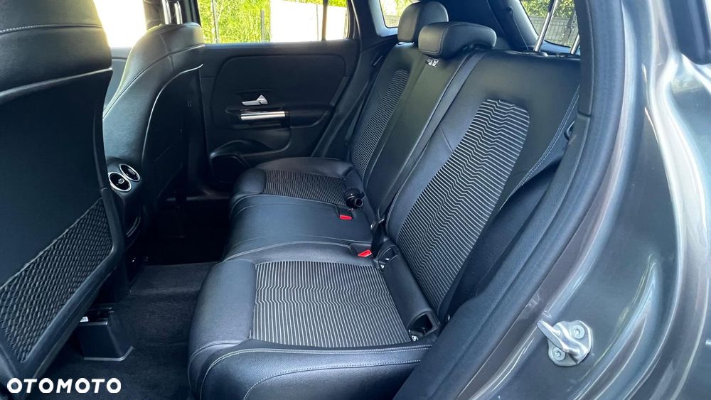 Mercedes-Benz GLA 200 - 20