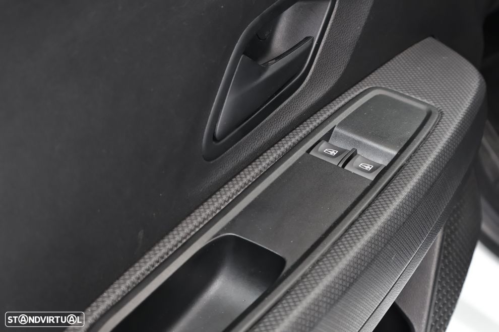 Dacia Sandero 1.0 SCe Essential - 23